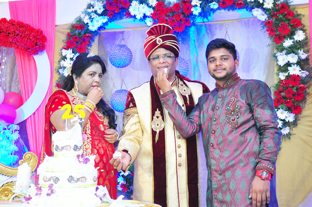 Bro Andrew Richard & Sis Hanna Celebrated their 25th Silver Jubilee Wedding anniversary with great grandeur at the Prayer Center in Mangalore here on May 04th, 2018 amidst a large number of devotees.